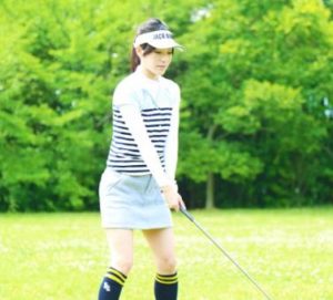 アドレスに入る女性